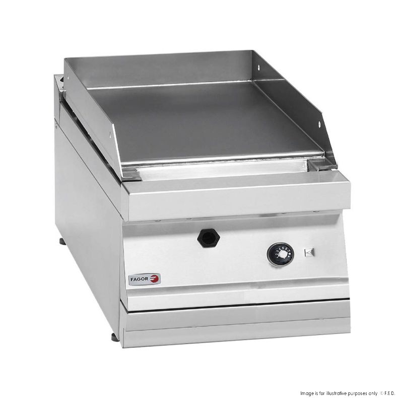 Ex-showroom: Fagor 700 series natural gas mild steel 1 zone fry top - FTG7-05L-VIC980