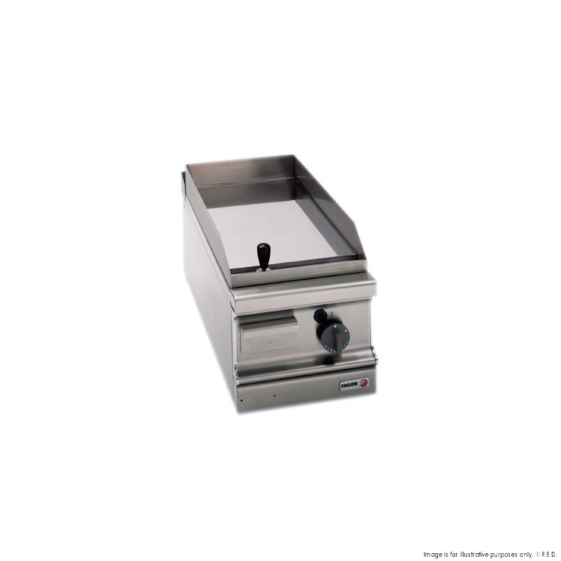 Fagor 700 series LPG chrome 1 zone fry top with thermostatic control FTG-C7-05LLPG